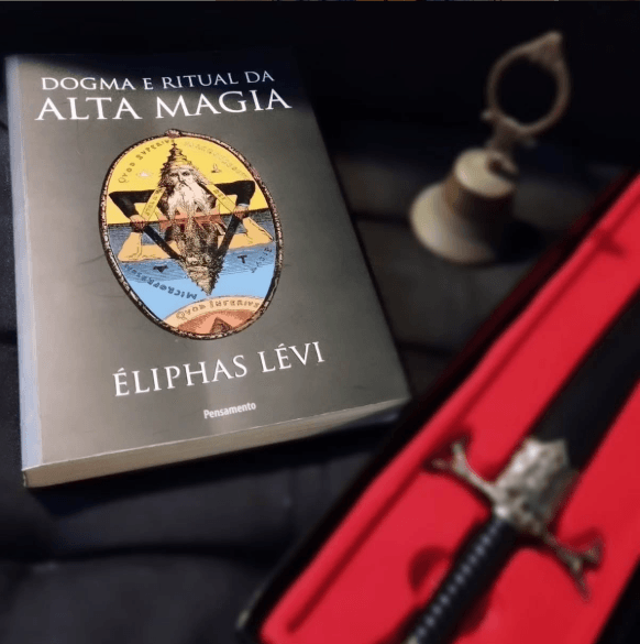 Dogma e Ritual da Alta Magia